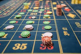 YG365 Live Baccarat Casino တွင် Real Dealer နှင့် ကစားနေသည့် မြင်ကွင်း